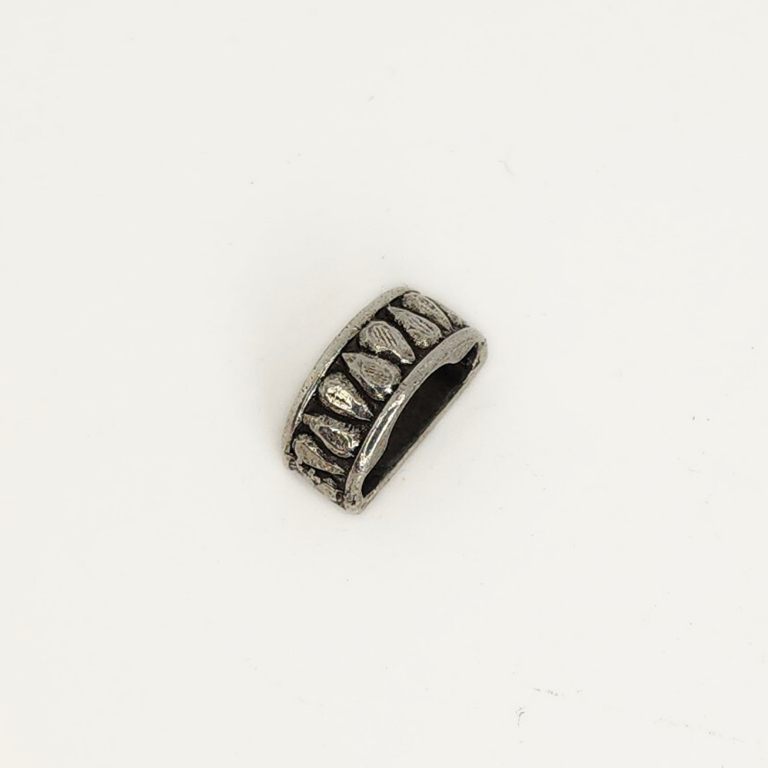 Silver MS Nestled Tear Spacer