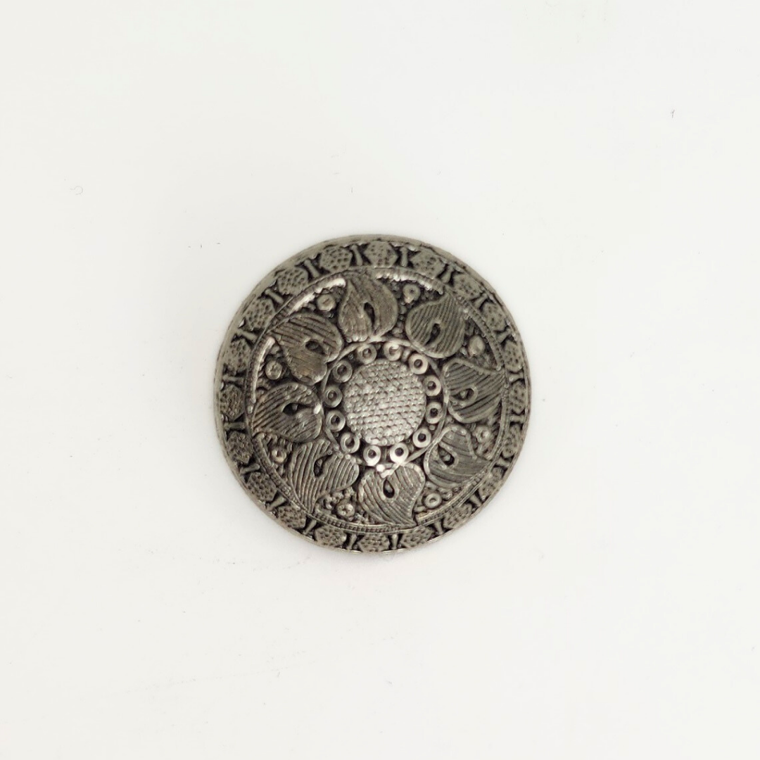 Antique Silver Ankara Button 3/4”