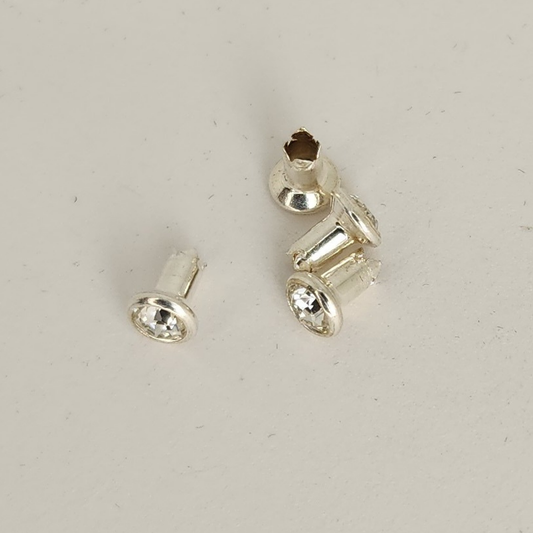 Rivet 4.2-4.4mm