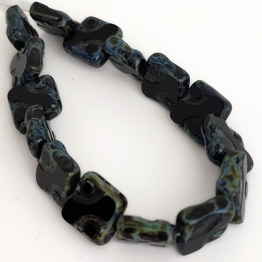Dot Carved Square 10mm
