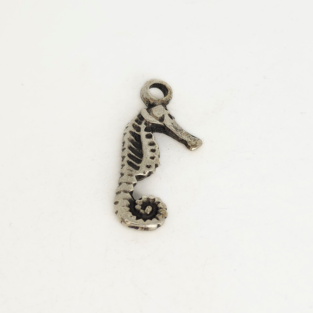 Seahorse 44mm