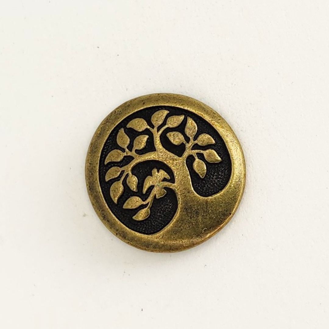 Bird in a Tree Button 17mm