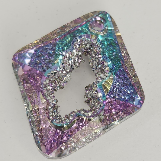 Growing Crystal Rhombus 36mm