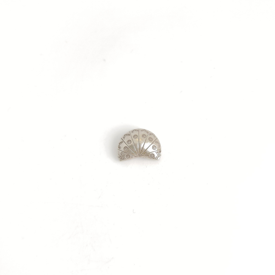 Puffed Crescent 18mm