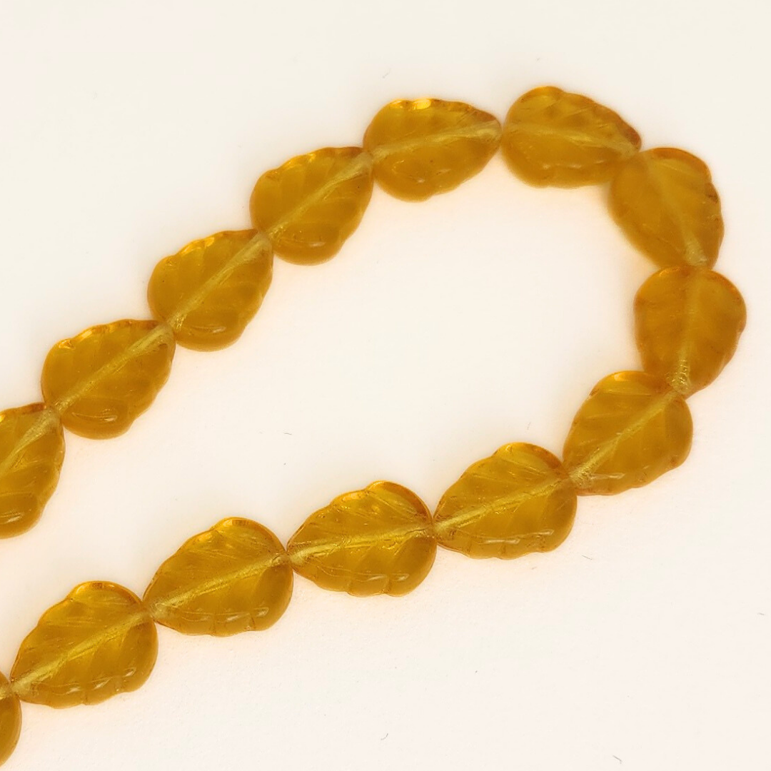 Leaf 8x10mm
