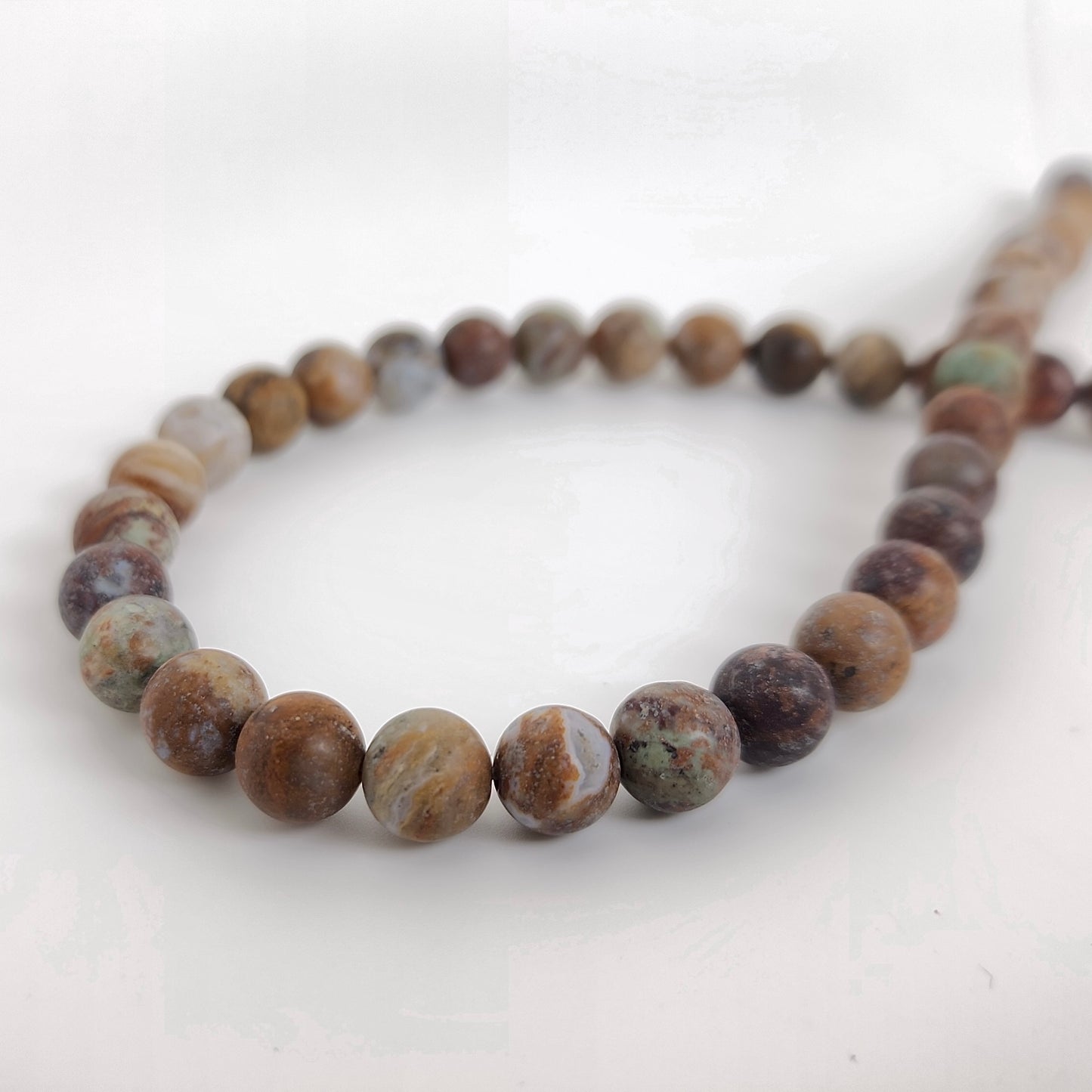 Matte African Green Opal Round 8mm