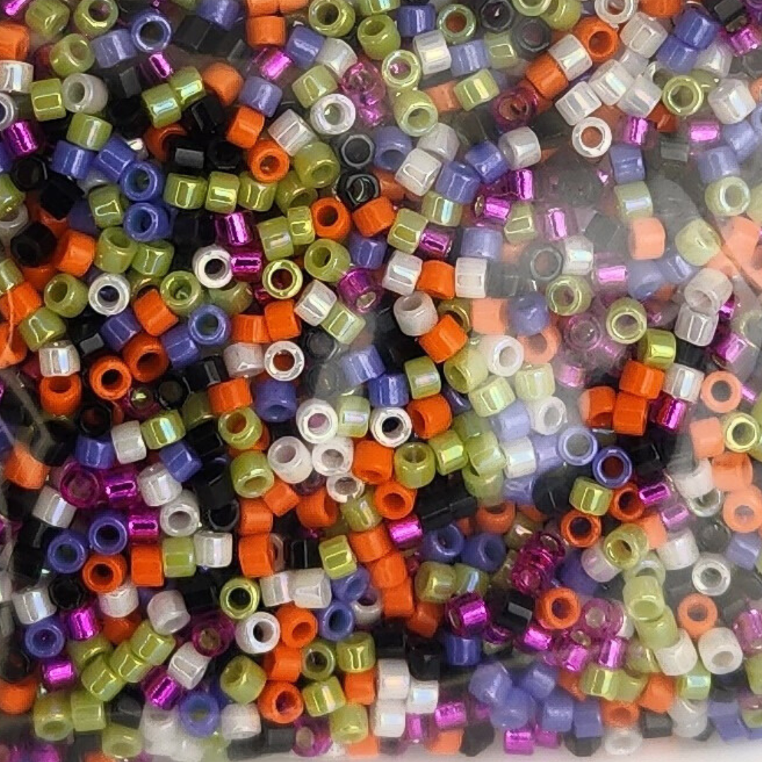 Trick-Or-Treat 11/0 Delica Mix 12g