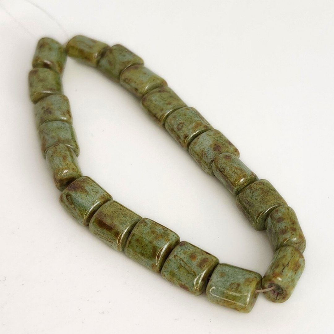 Luster Opaque Green Stone Rectangle Pillow 8x7mm