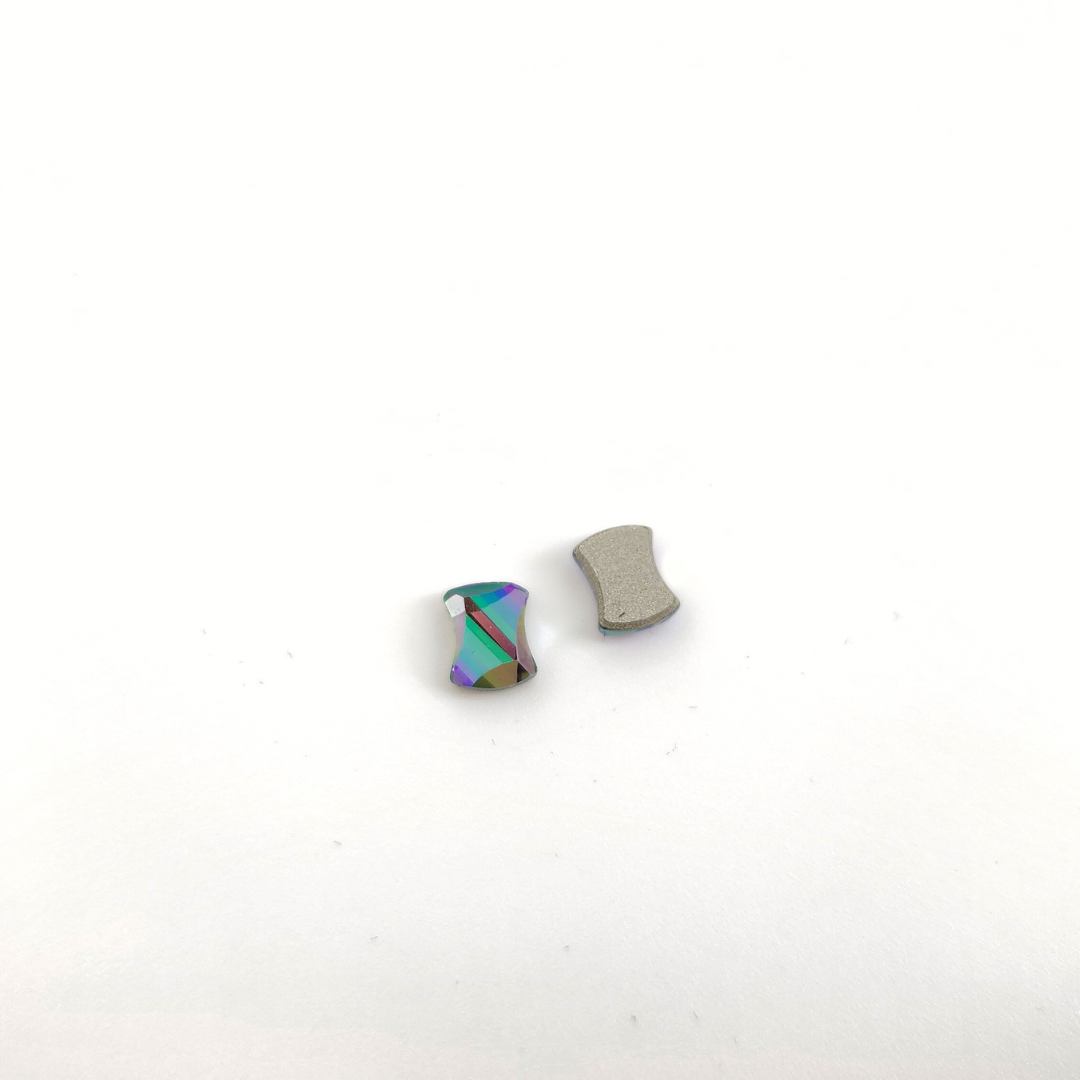Curvy Flat Back 7x5.5mm