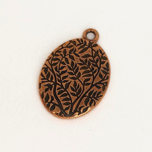 Scalloped Oval Drop Frame