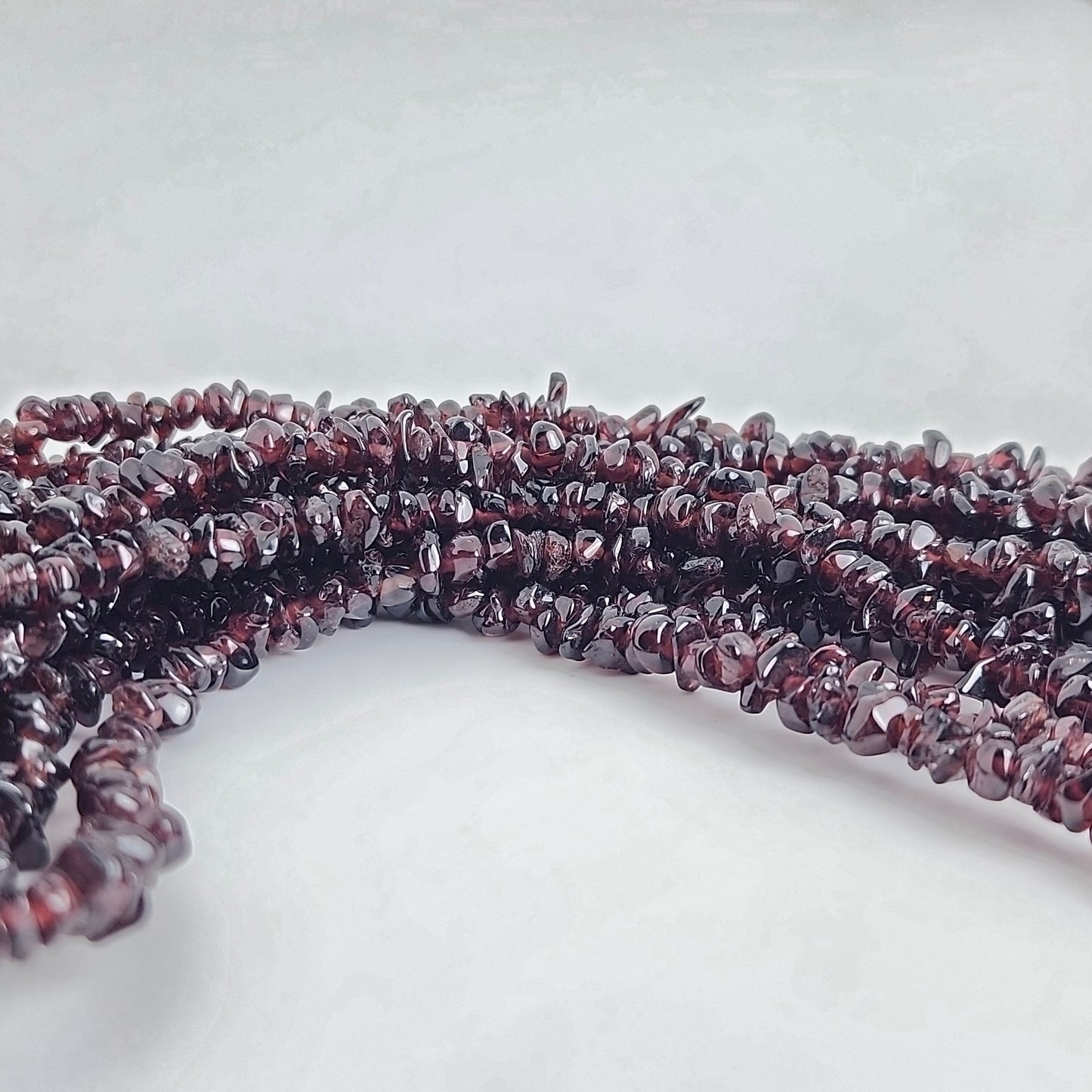 Garnet Chips Strand