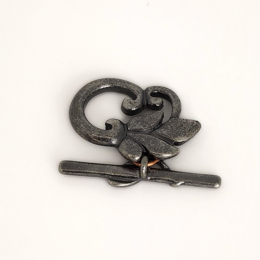 Toggle Leaf 25x19mm