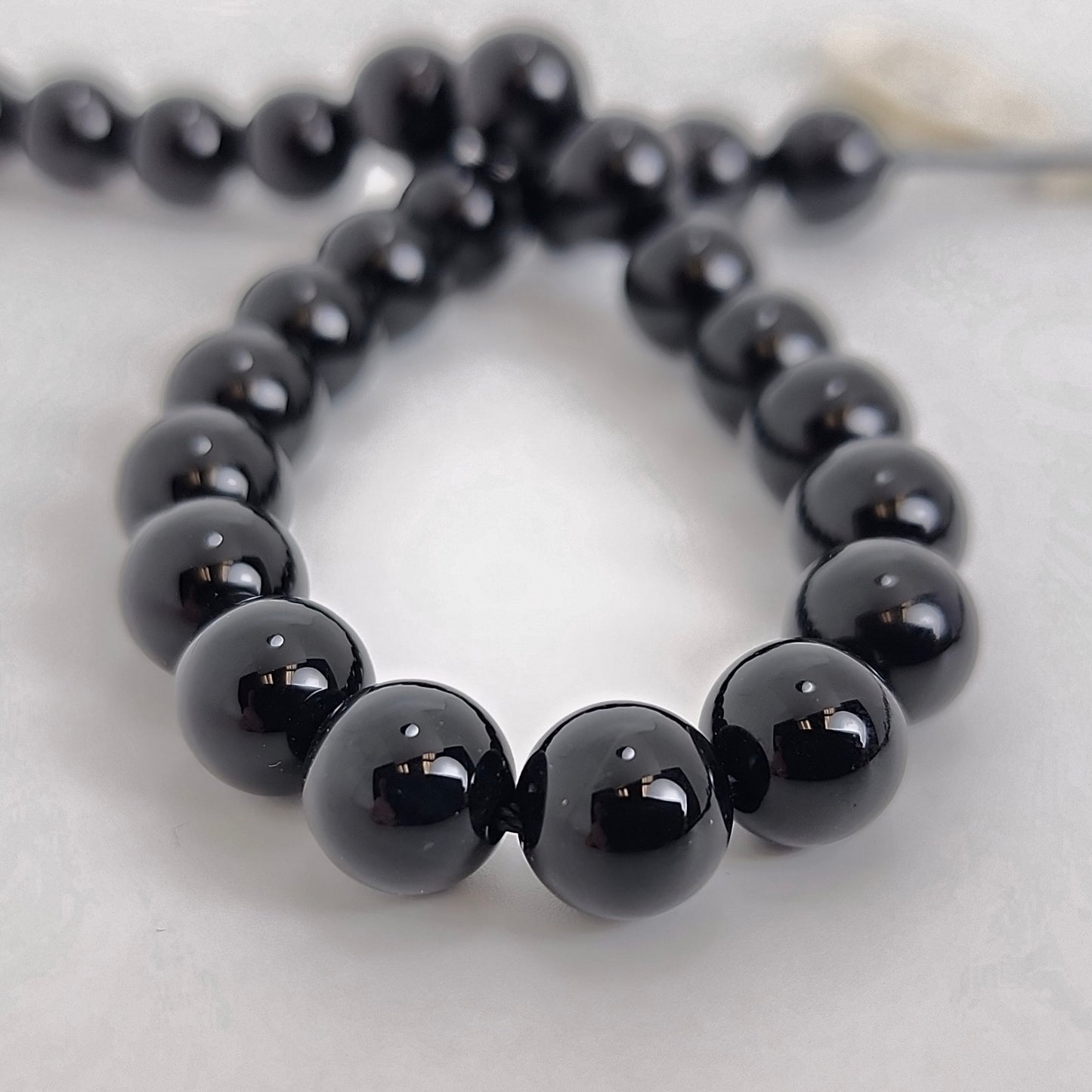 Onyx Round 8" Strand 8mm
