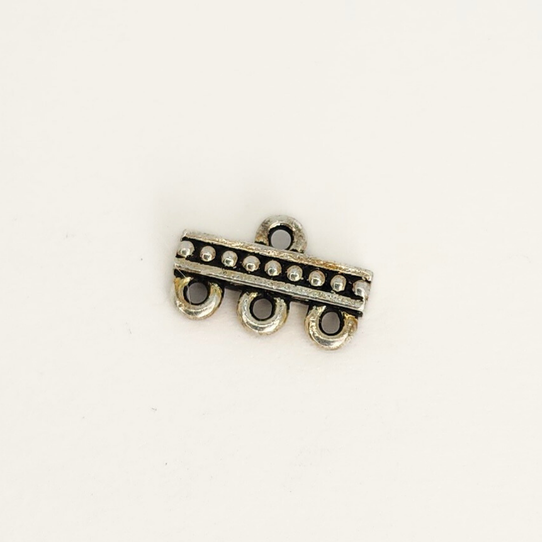3-1 Beaded Bar