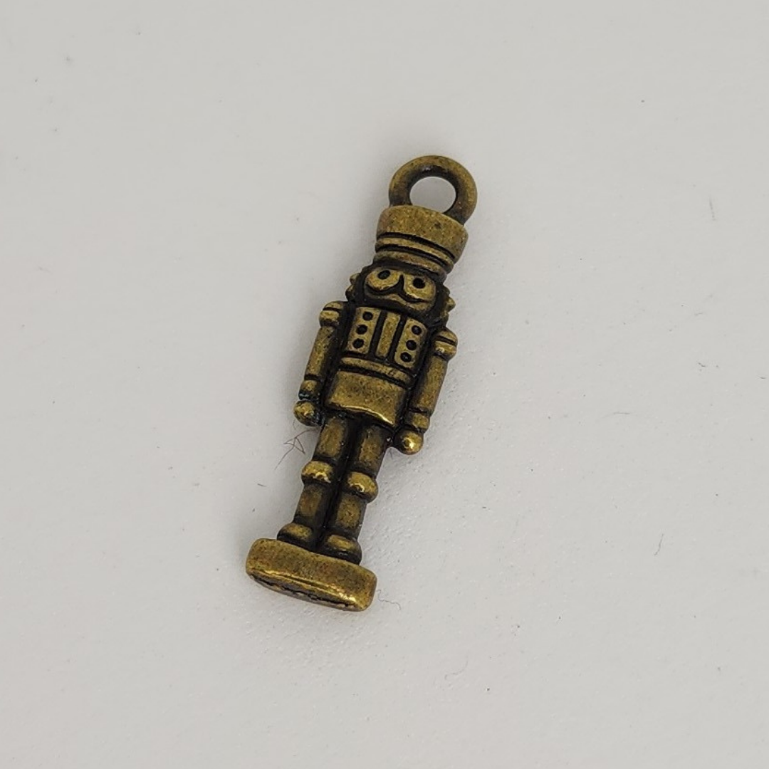 Nutcracker Drop 27mm