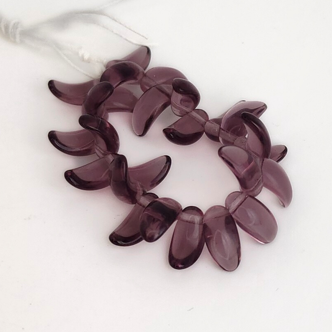 Amethyst Curve Petal 5x9mm