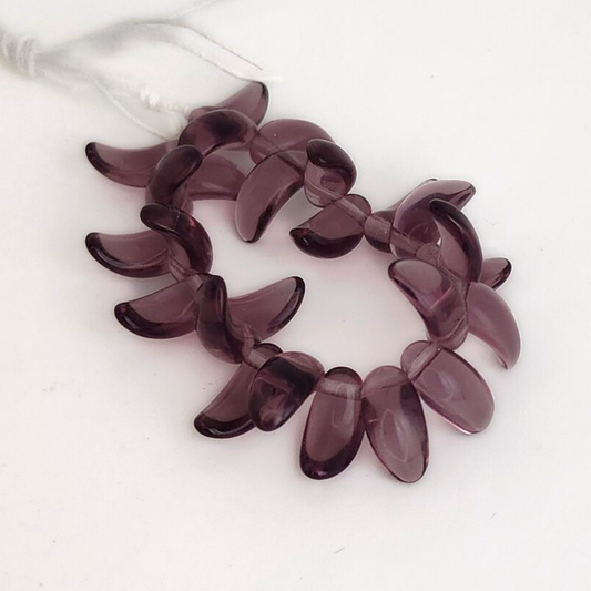 Amethyst Curve Petal 5x9mm