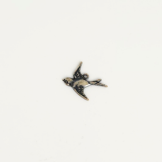 West Facing Bird Charm 17x16mm