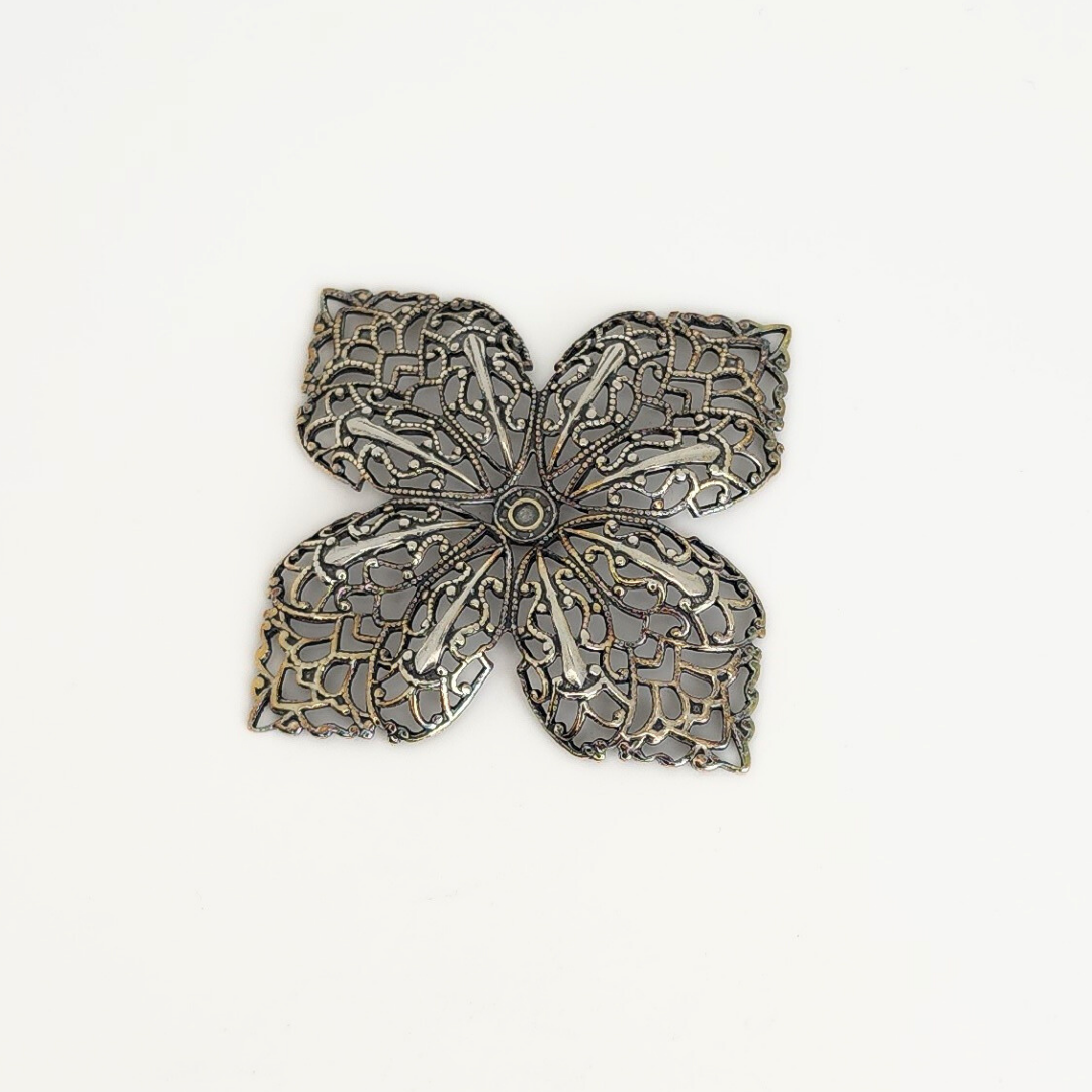 Antique Silver Lily Filigree 58mm