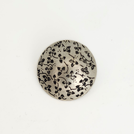 Antique Silver Clover Field Button 7/8”