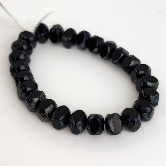 Black Quadries 7x6mm
