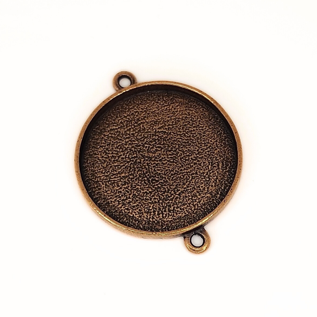 Grande Circle Pendant 42x34x4mm