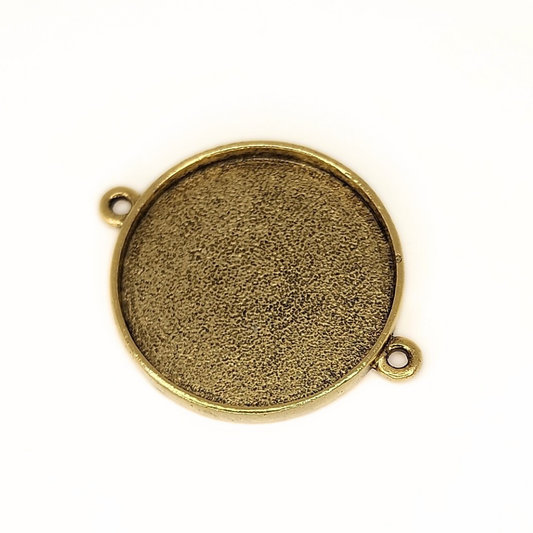 Grande Circle Pendant 42x34x4mm