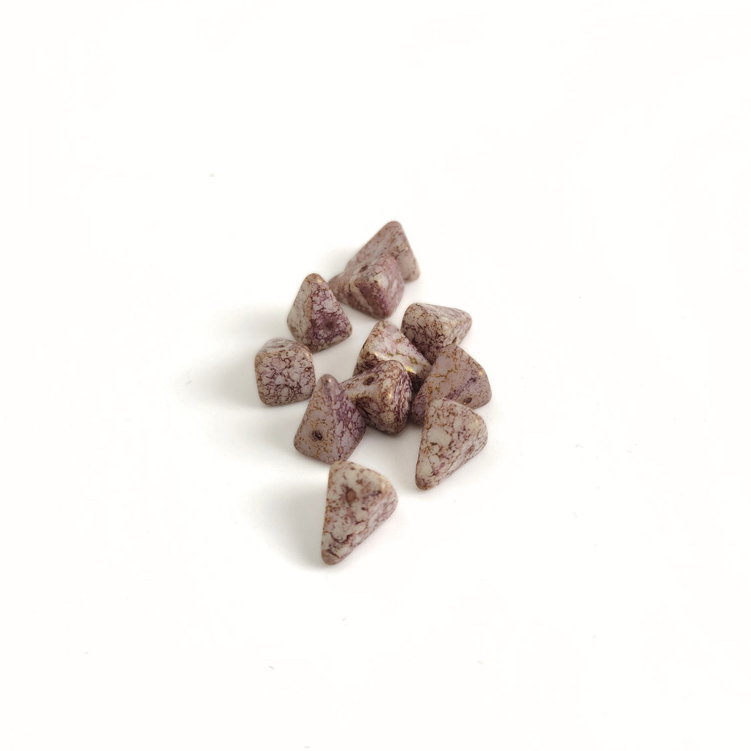 Lumi Pyramid 7x11mm