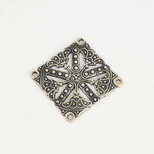 Etruscan 4 Ring Connector 32mm