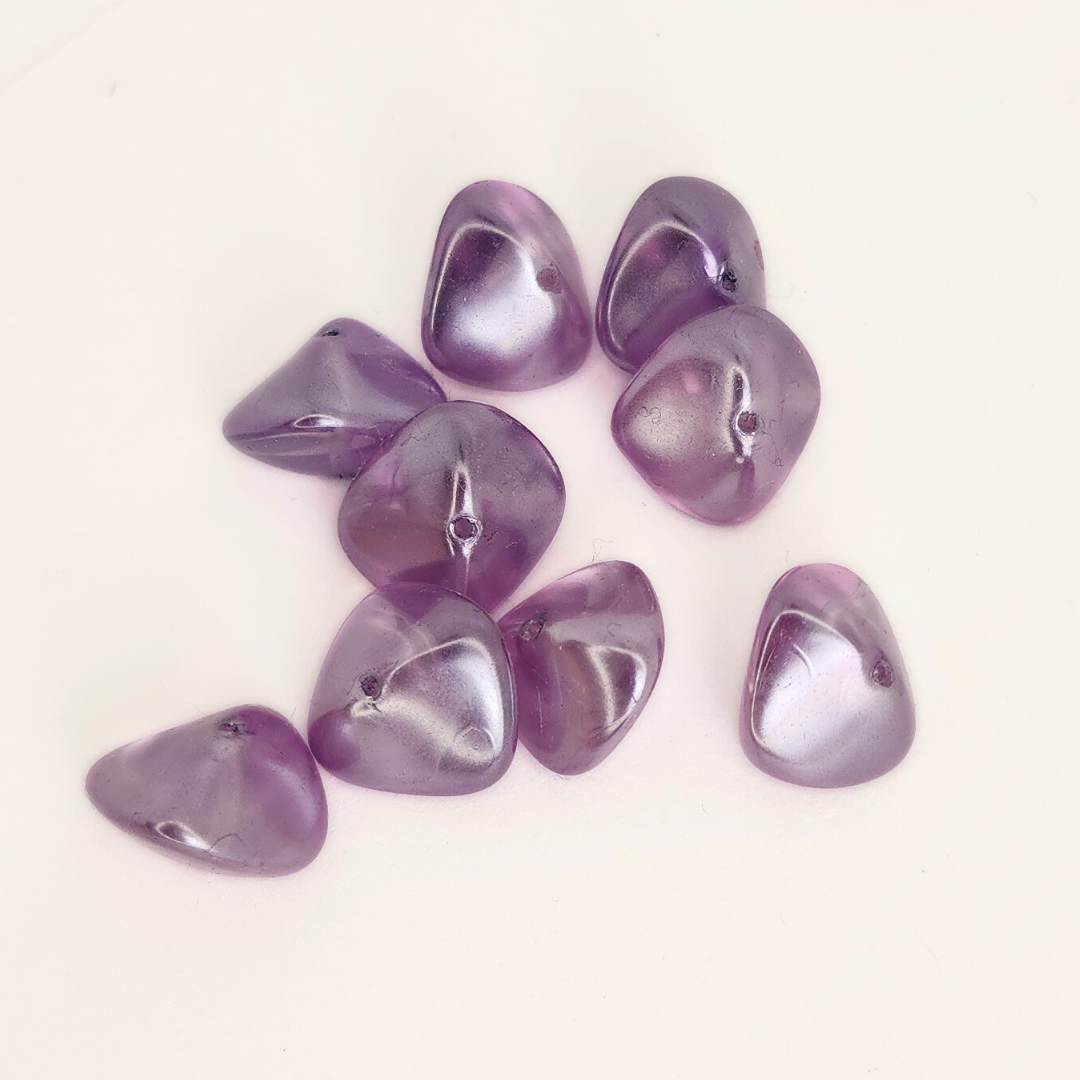 Wonky Oval 11x15mm