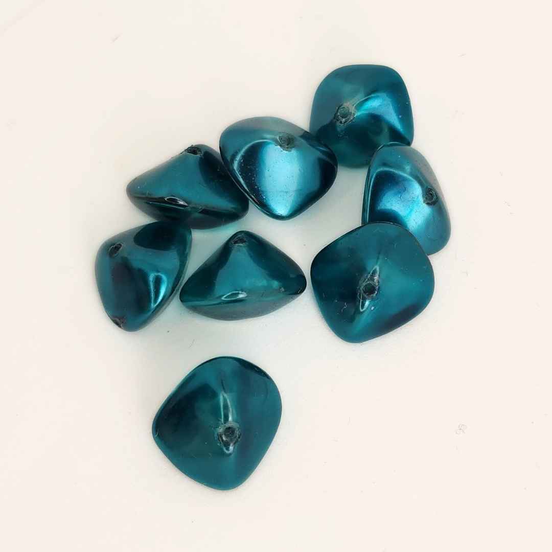 Wonky Oval 11x15mm