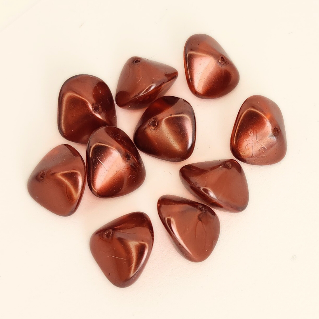 Wonky Oval 11x15mm