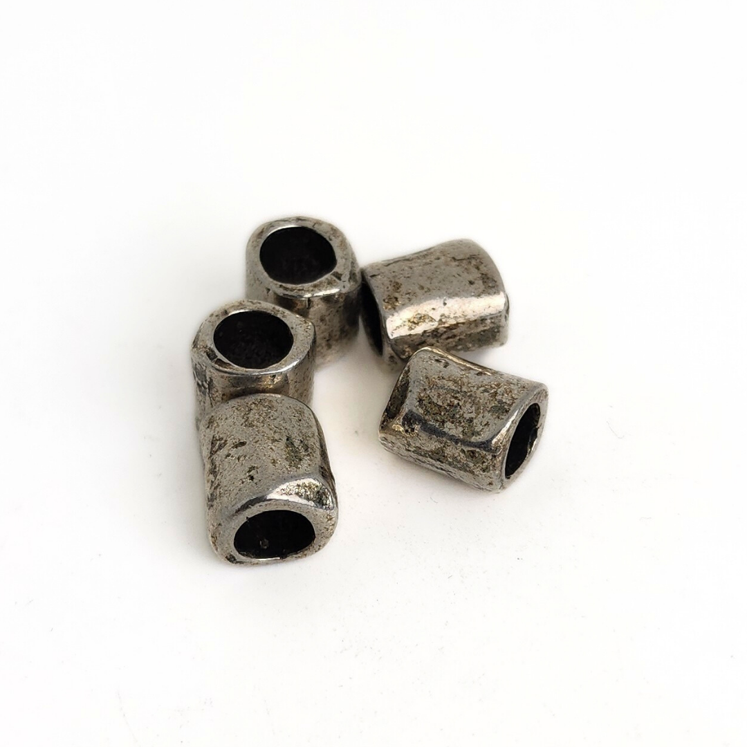 Silver Plain Round