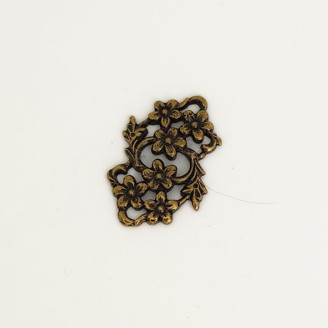 Antique Brass Daisy/Leaf Connector 19x13mm