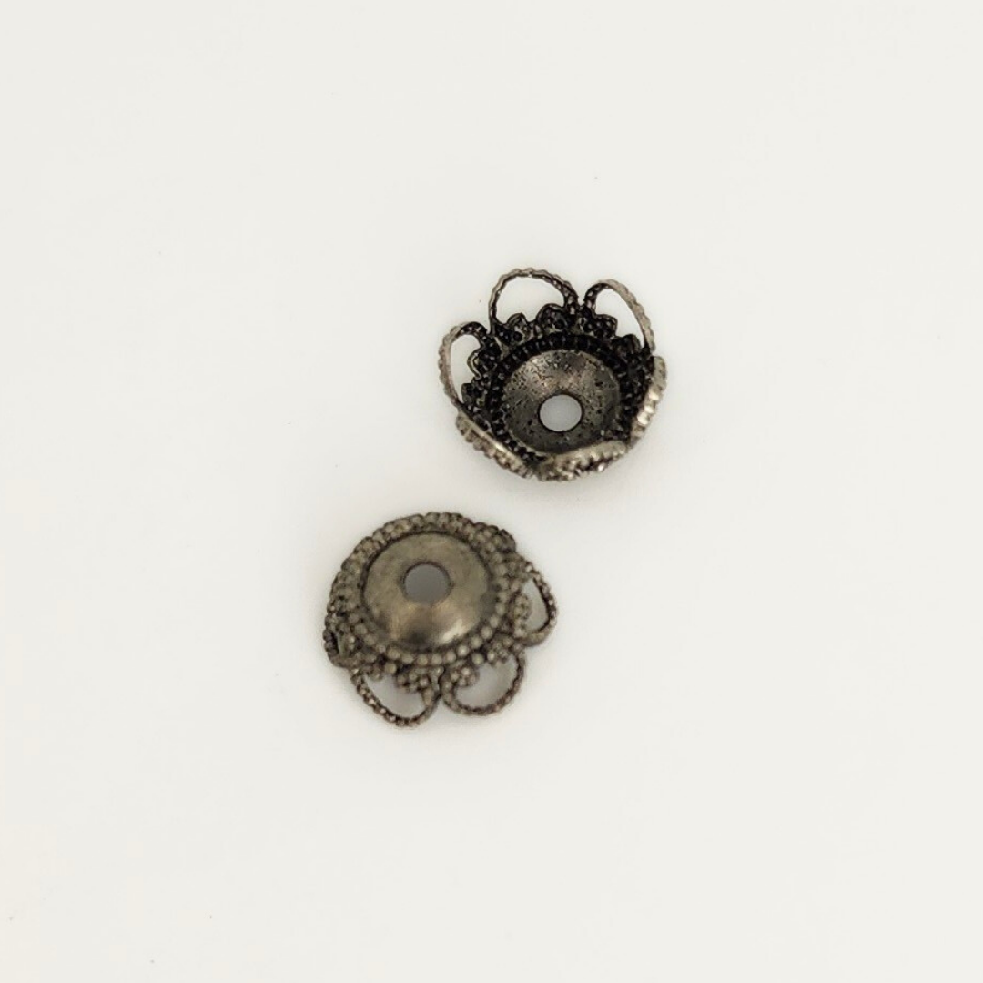 Dot Heart Bead Cap 8mm