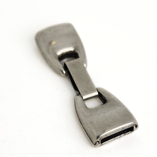 Medium Antique Silver Flat Leather Clasp