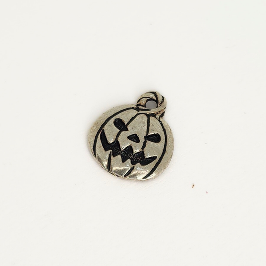 Jack O'Lantern Charm 18mm
