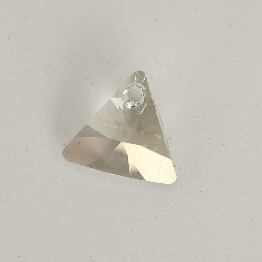 Triangle Pendant 16mm