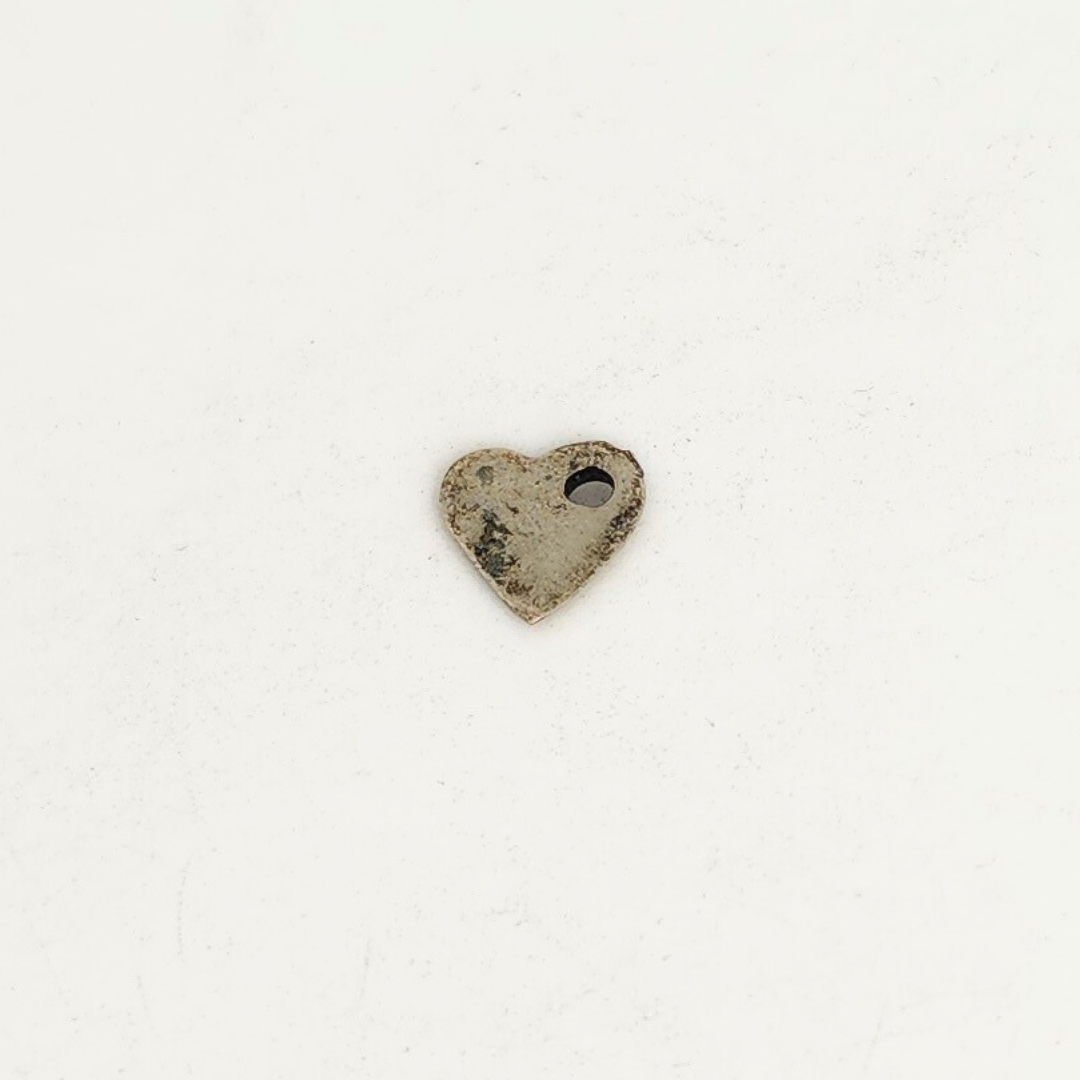 Antique Silver Hammered Heart 10x11mm