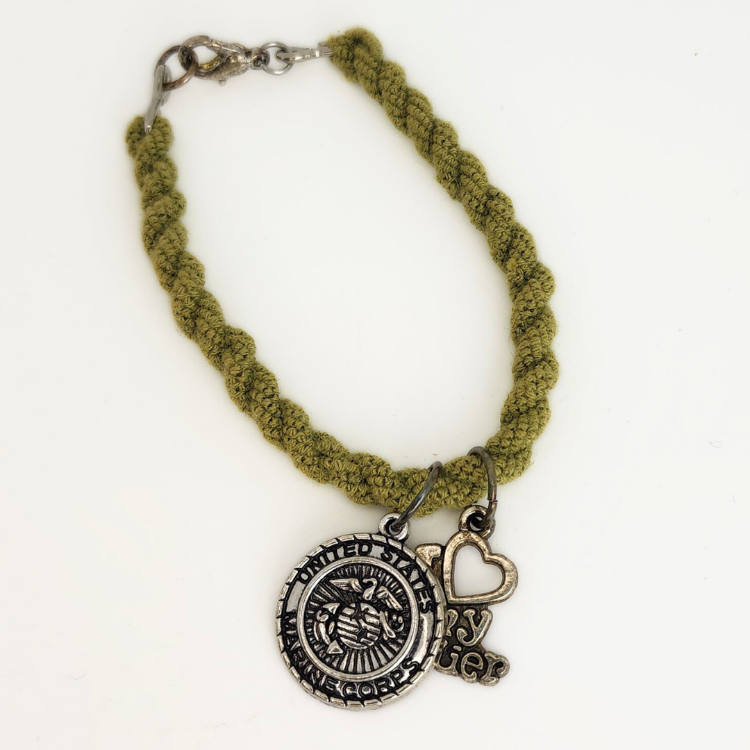 Green Blousing Bracelet