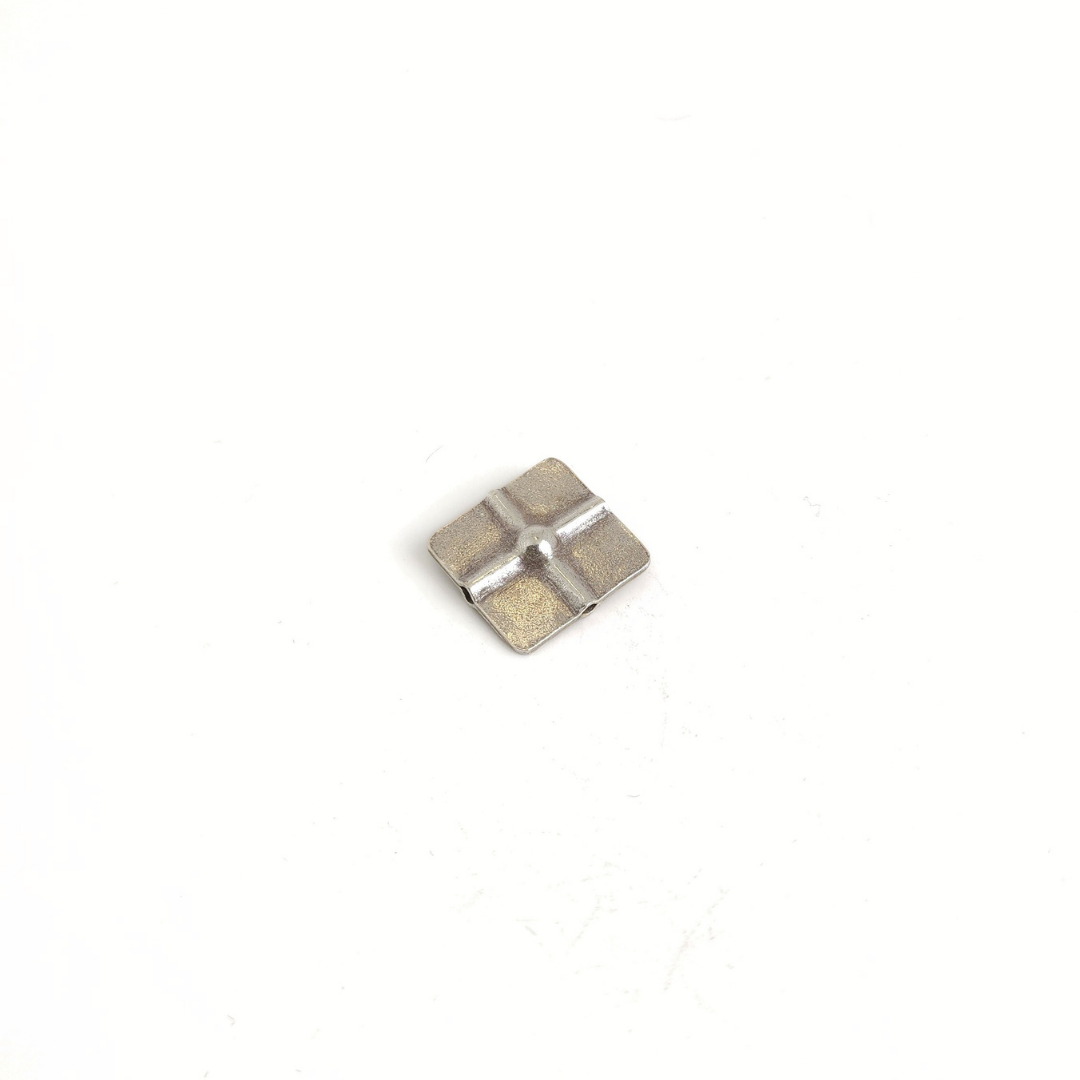 Dual Hole Plain Square 17mm