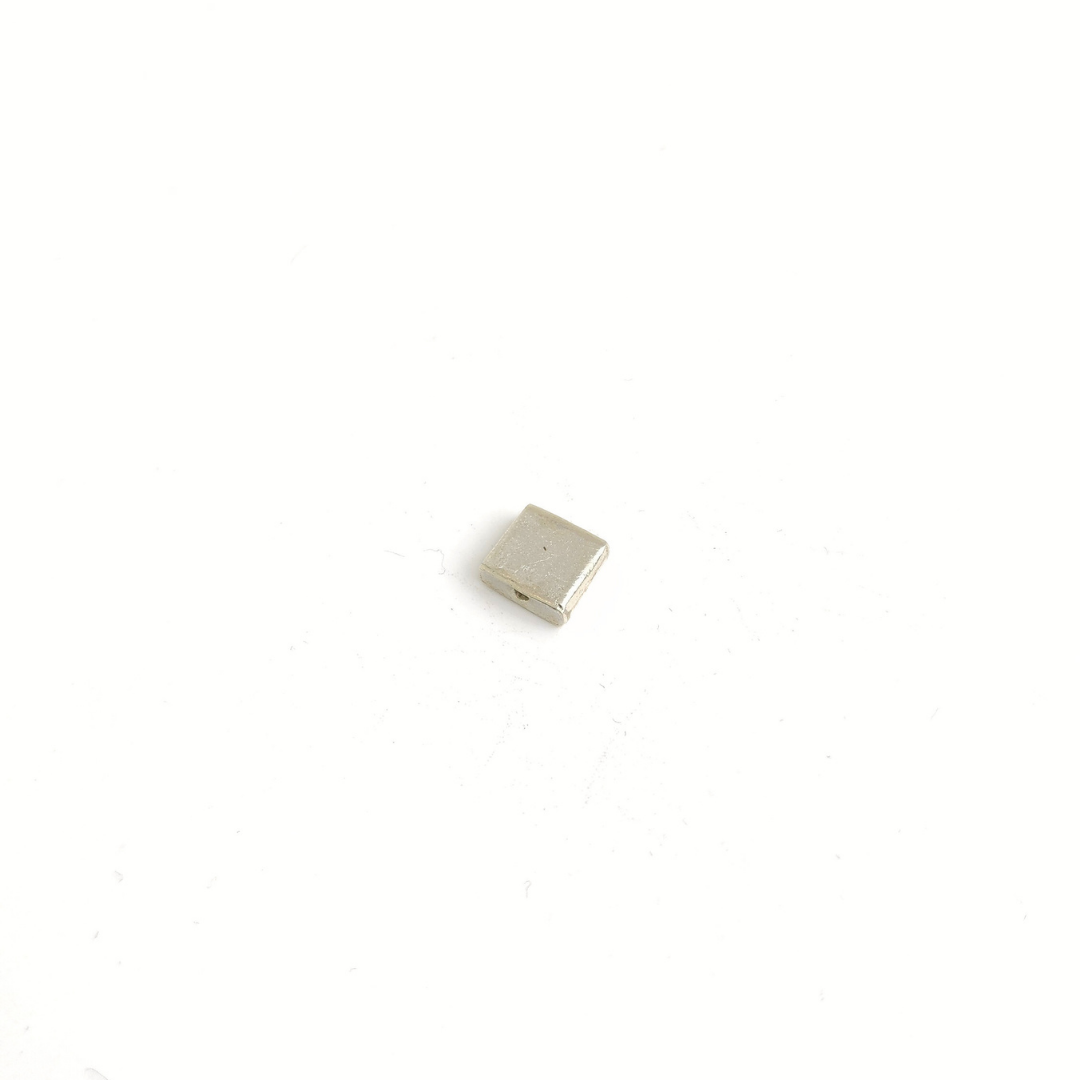 Flat Plain Square 8mm