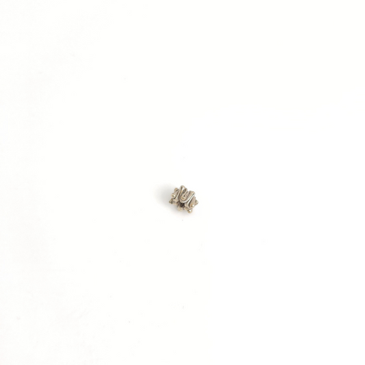 Pinch Flower 5x8mm