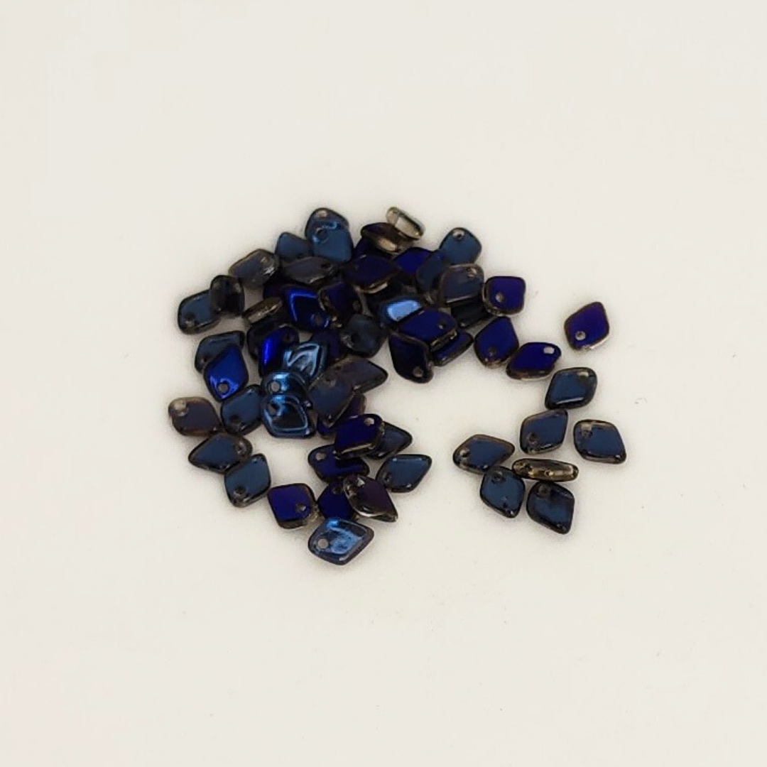 Dragon Scale 1.5x5mm