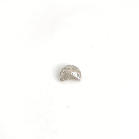 Puffed Crescent 18mm