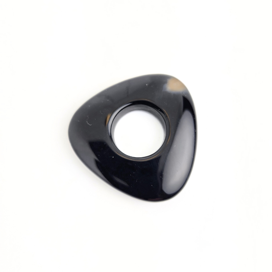 Onyx Triangle 40mm