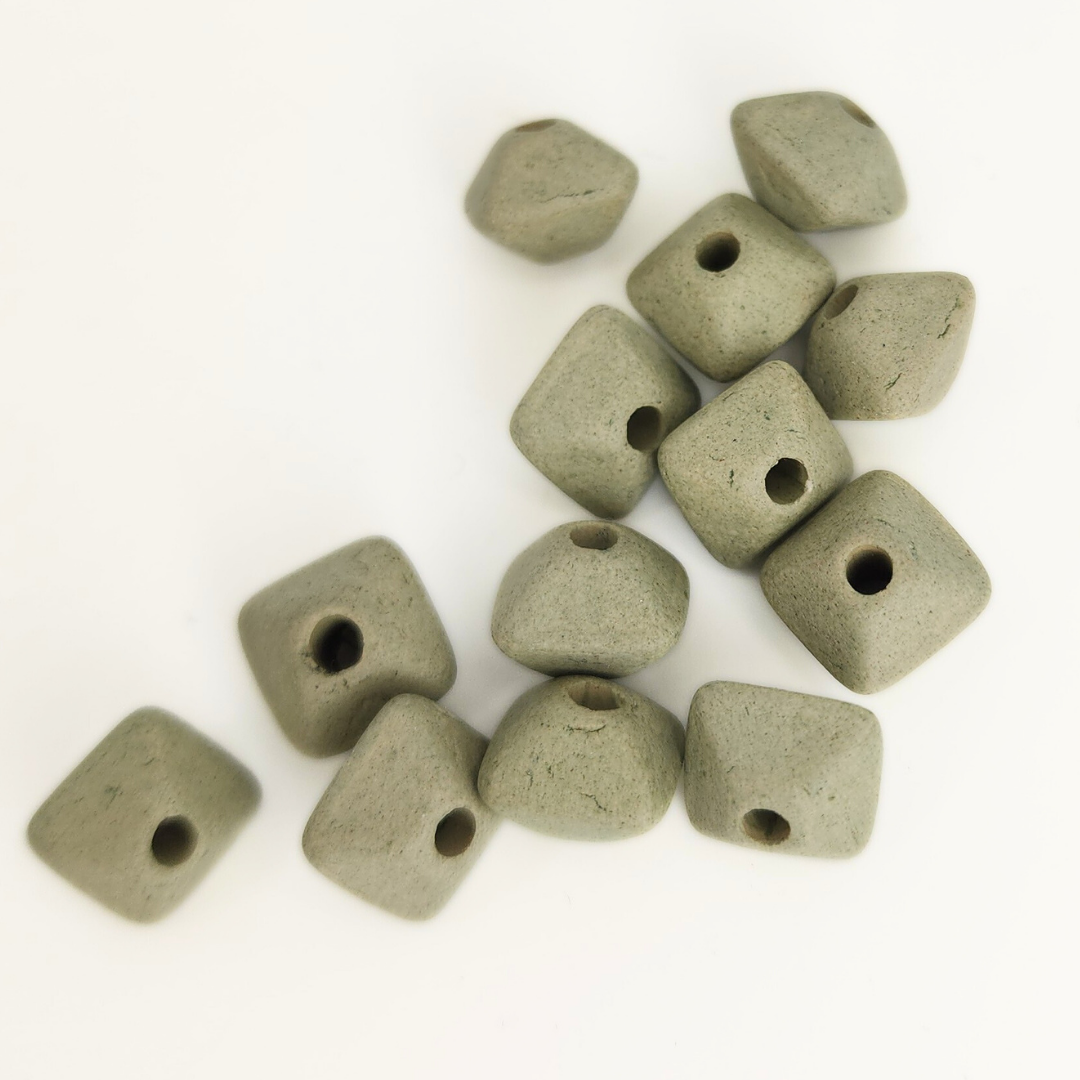 Octahedron 11mm