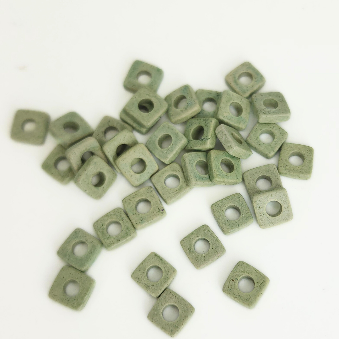 Large Hole Square Disc 6mm