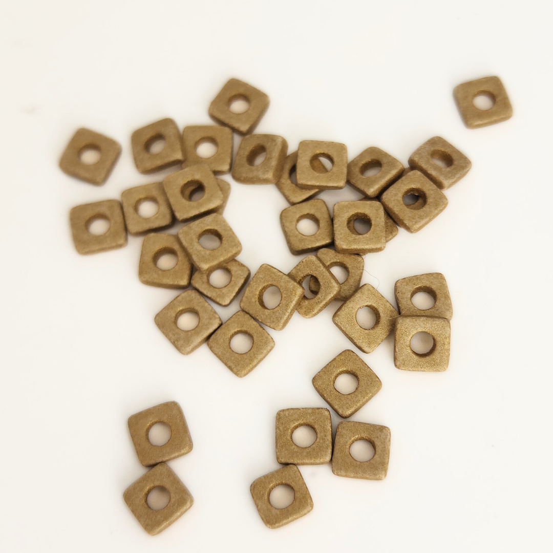 Large Hole Square Disc 6mm