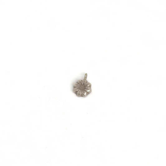 Daisy Pendant 18mm